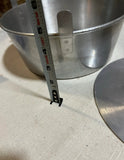 Bundt Pan With Middle Insert- 2 Piece Set