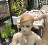 (Rentable only) Pair of Children Mannequins