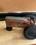 World Fair Working Foto Reel Tiger and Metal Tractor
