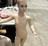 (Rentable only) Pair of Children Mannequins