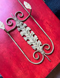 Gold Metal Detailed Wall Hanging Plate Holder