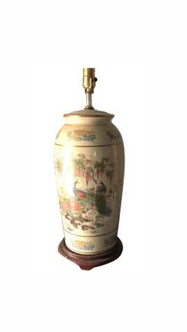 Asian Chinoiserie Ceramic Lamp