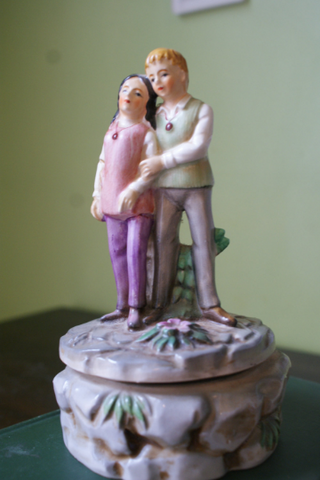 Ceramic Musical Couple Figurine - FREE SHIPPING!